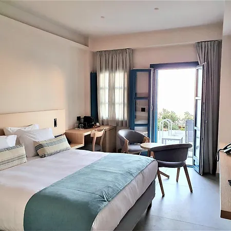 Aeifos Boutique 5*
