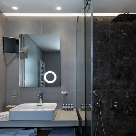 Aeifos Boutique فندق