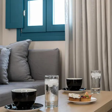 Aeifos Boutique 5* Imerovigli (Santorini)